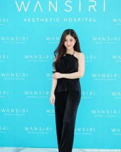 白嫩清纯正妹WFH「煮火锅」，超香嫩画面让人想吃！-绅士社