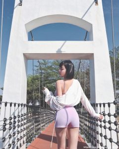 高雄澄清湖出现「短发正妹」糖糖，脸蛋甜美和身形窈窕，紧身运动装辣翻！-绅士社