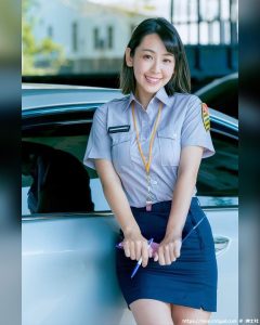 「超甜美」笑容神似新垣结衣！网友看了狂推：想被开单！-绅士社