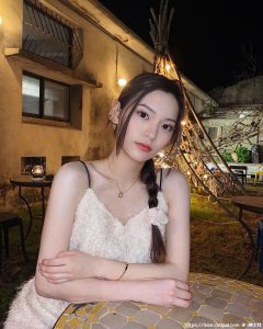 超正白富美！「Lillian Chen」脸蛋甜美身材火辣，穿搭气质漂亮还不忘性感！-绅士社