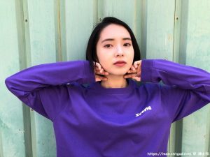 21 岁短发正妹「大原梓」久违拍摄写真比基尼示范各种性感躺姿-绅士社