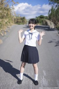 甜萌偶像《阿部梦梨》泳装！少女18岁清新性感香到翻掉！-绅士社