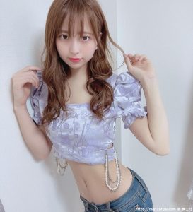 超强大「细腰美少女」脸蛋好萌身材好辣，被日本网友封为「最可爱漫画家」！-绅士社