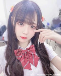 18岁偶像正妹「制服造型好梦幻」，「高颜值的甜美脸蛋」惹人怜爱！-绅士社