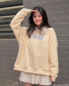 清纯越南妹子「Leely」辣穿奥黛,让人不被她掳获都不行啊!-绅士社