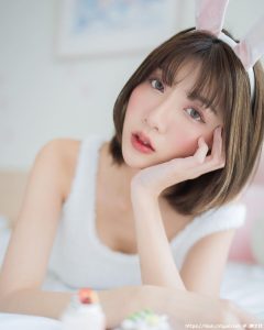 泰国清纯女神「Chachompuu」空灵气质如仙女下凡迷蒙双眼看起来深情又无辜-绅士社