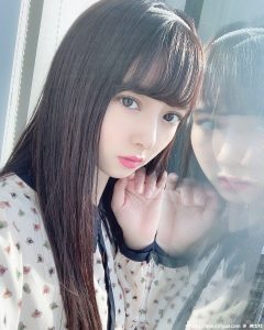 毕业前最后一脱！高中生偶像「冢田百々花」比基尼泳装-绅士社