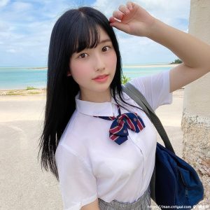 制服樱花妹「森嶋あんり」清纯中隐约带点微色气漂亮精致「韩系五官」给人满满透明-绅士社