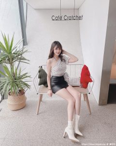 小吃店惊见正妹「魏凯芃」低头吃面，「视角」让人没心情吃饭啦！-绅士社