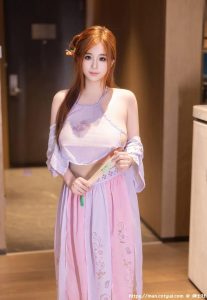 小肉肉咪 汉服肚兜巨乳漏出 [79P+721M]-绅士社