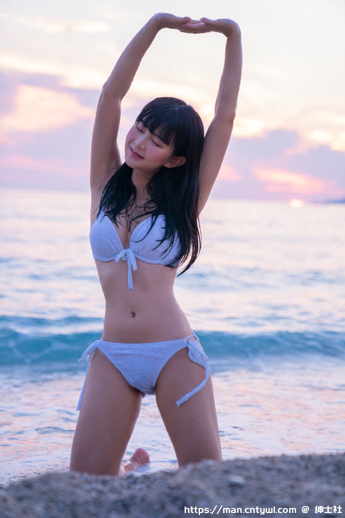 澪mio兔兔纸 在爱琴海日落下的清凉